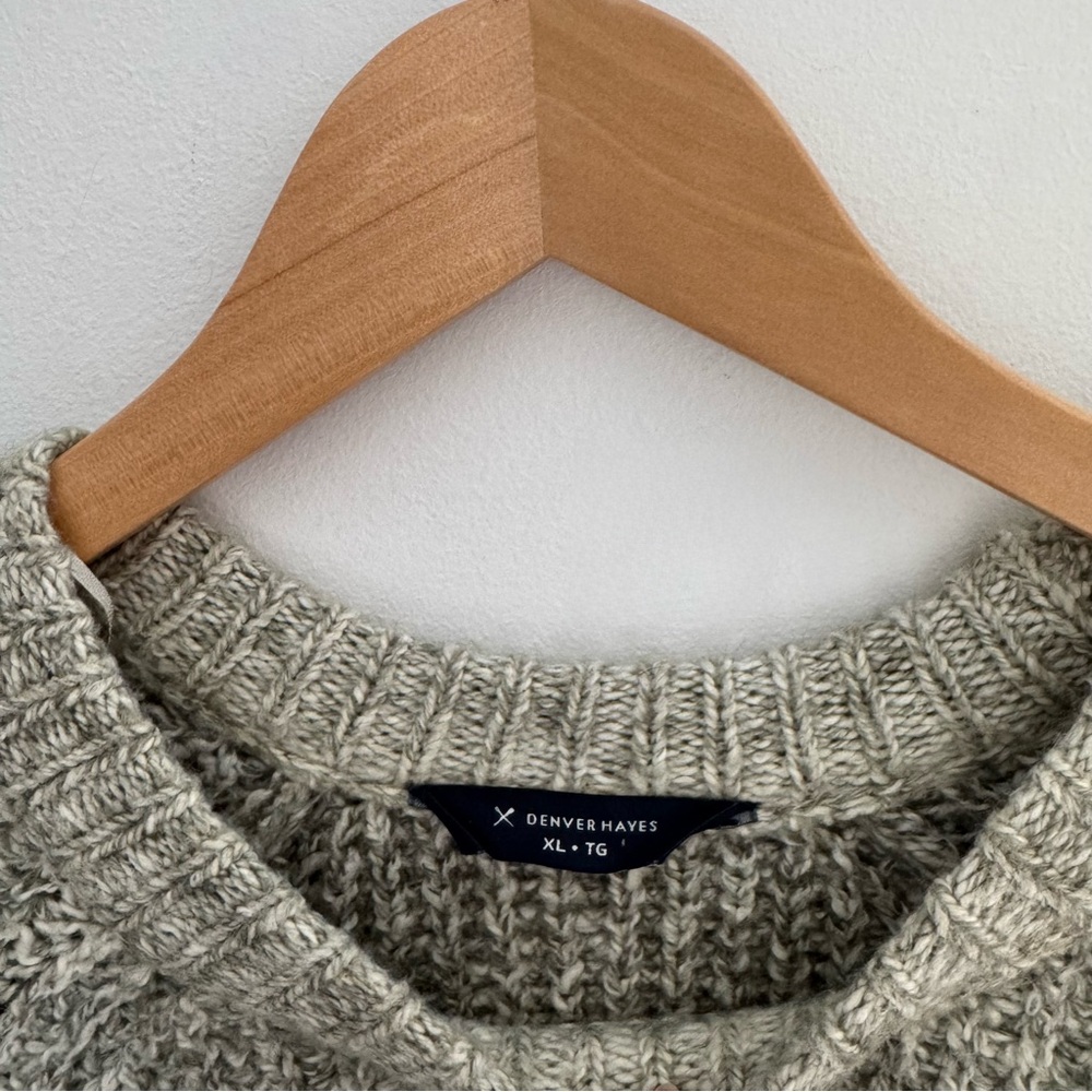 DENVER HAYES | Chunky Knit Sweater Size XL - Picture 4 of 5